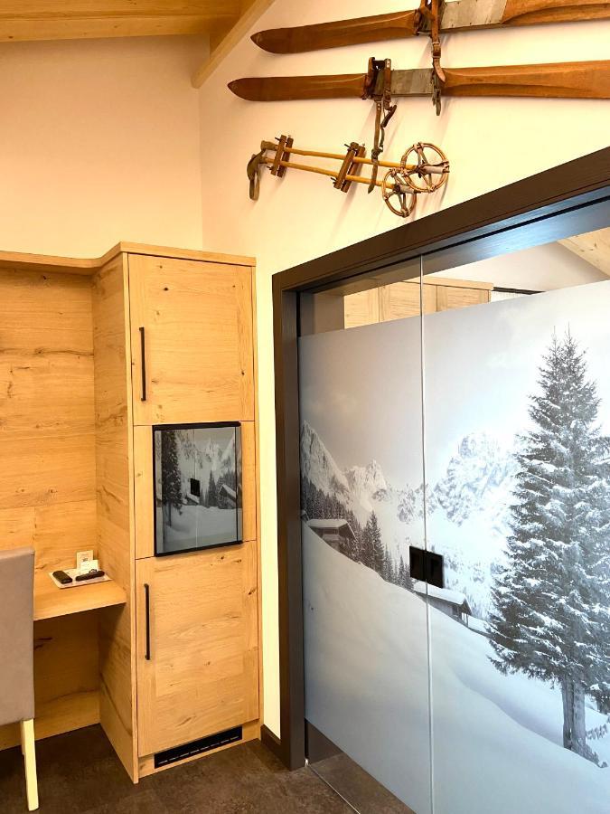 Hotel Chalet Alaska Pozza di Fassa Esterno foto