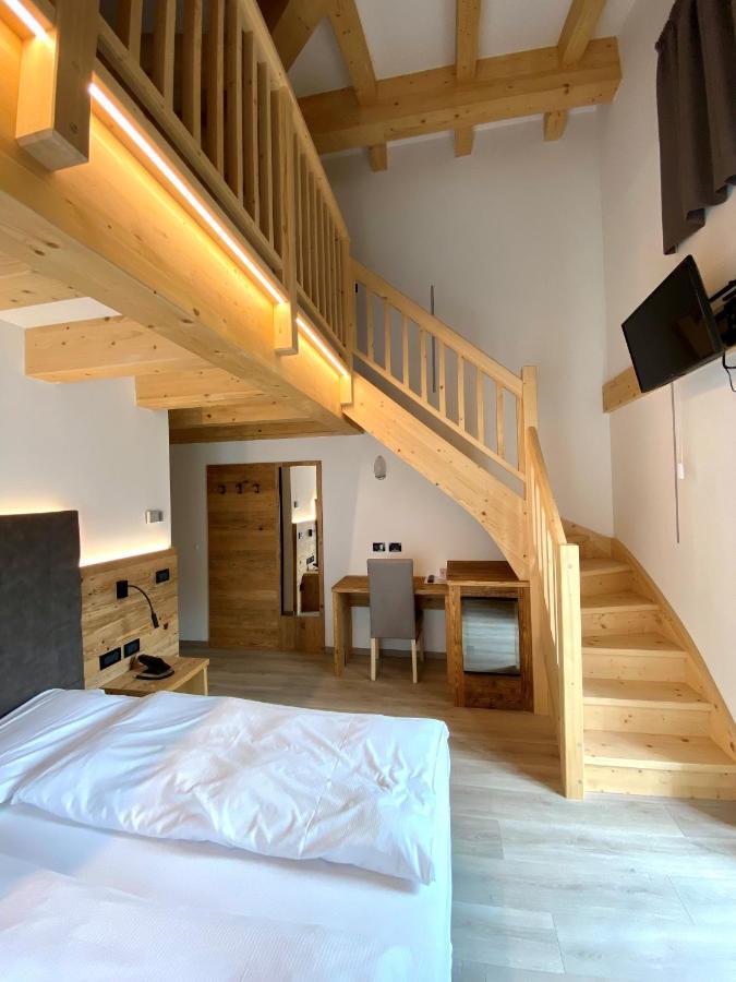 Hotel Chalet Alaska Pozza di Fassa Esterno foto